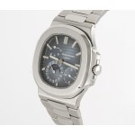  Patek Philippe Nautilus Ref. 5712/1A