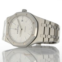 Audemars Piguet Royal Oak Ref. 15400ST.OO.1220ST.02