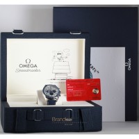 Omega Speedmaster Apollo XIII Silver Snoopy Award Ref. 31032425002001 Like New