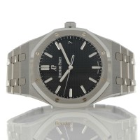 Audemars Piguet Royal Oak Ref. 15400ST.OO.1220ST.01