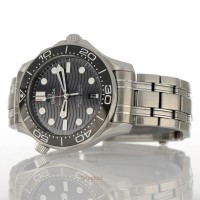 Omega Seamaster Diver 300 Ref. 21030422001001